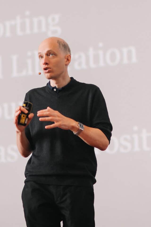 keynote speaker alain de botton