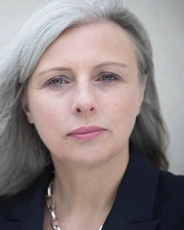 Tracey Follows futurist keynote speaker